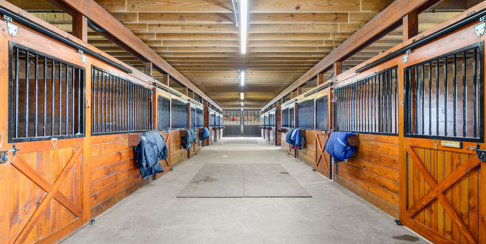 Aisle way of one side of the barn at Hart Farms 