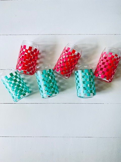 Thumbnail: Wavy Checkered Can Glass Cup