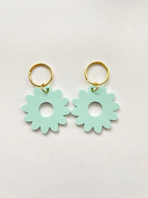 Thumbnail: Daisy Pastel Acrylic Keychain