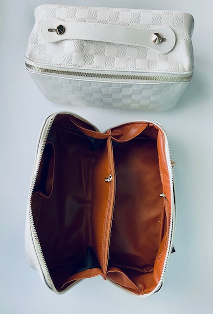 Thumbnail: Cosmetic Bag