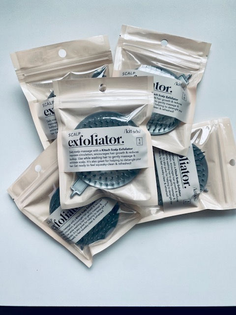 Thumbnail: Shampoo Brush and Scalp Exfoliator