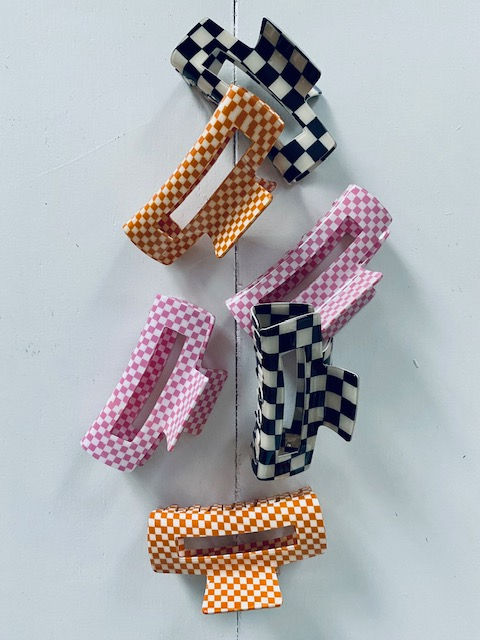 Thumbnail: Checkered Hair Clip