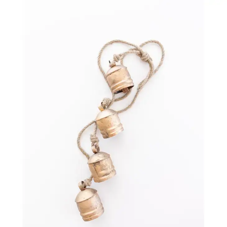 Thumbnail: Brass 4 Bell Garland