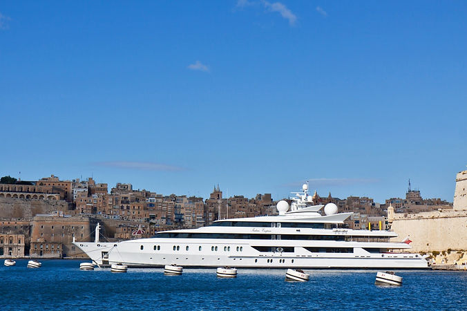 malta-yacht-valletta.jpg