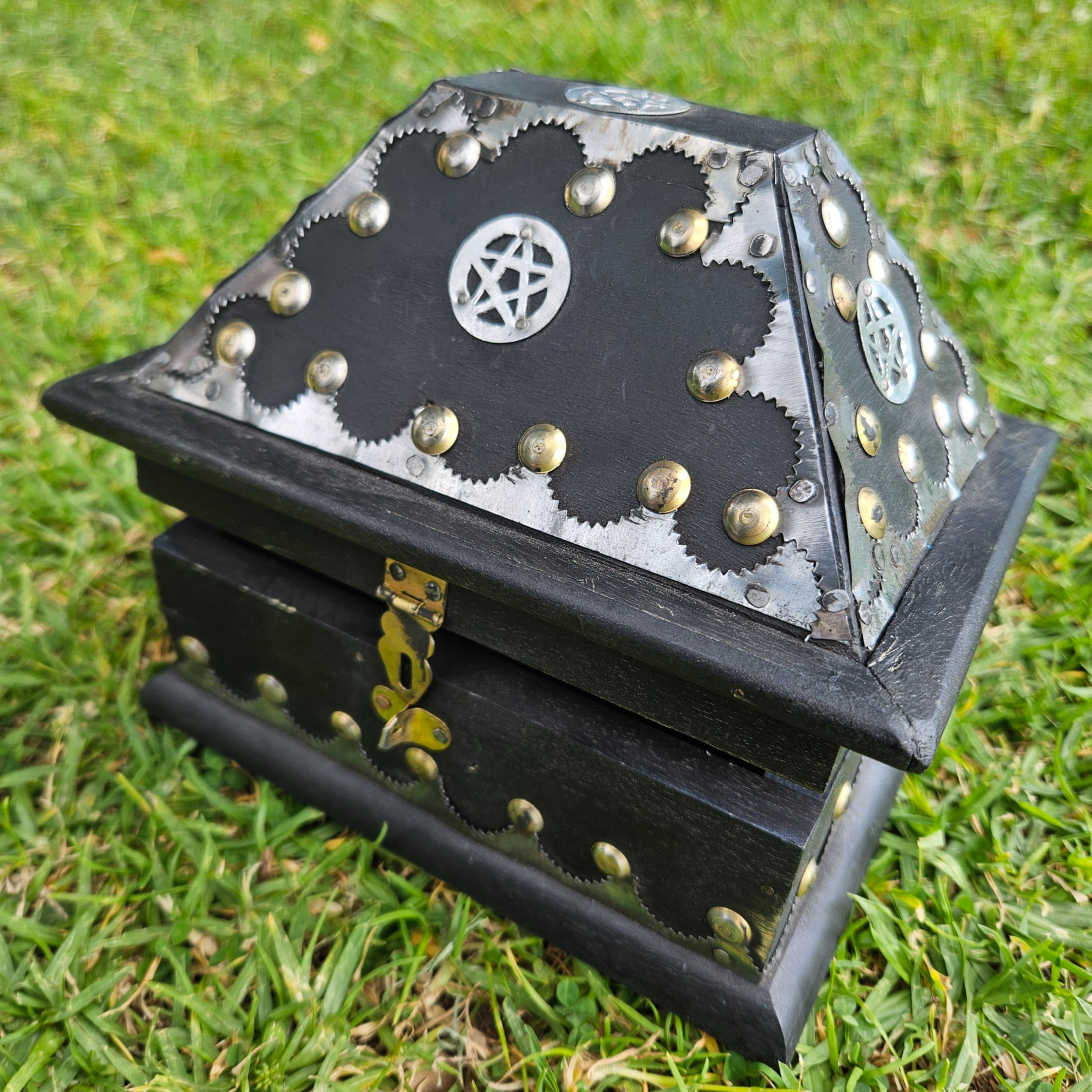 Pentagram Antique Black Ritual Chest (7")