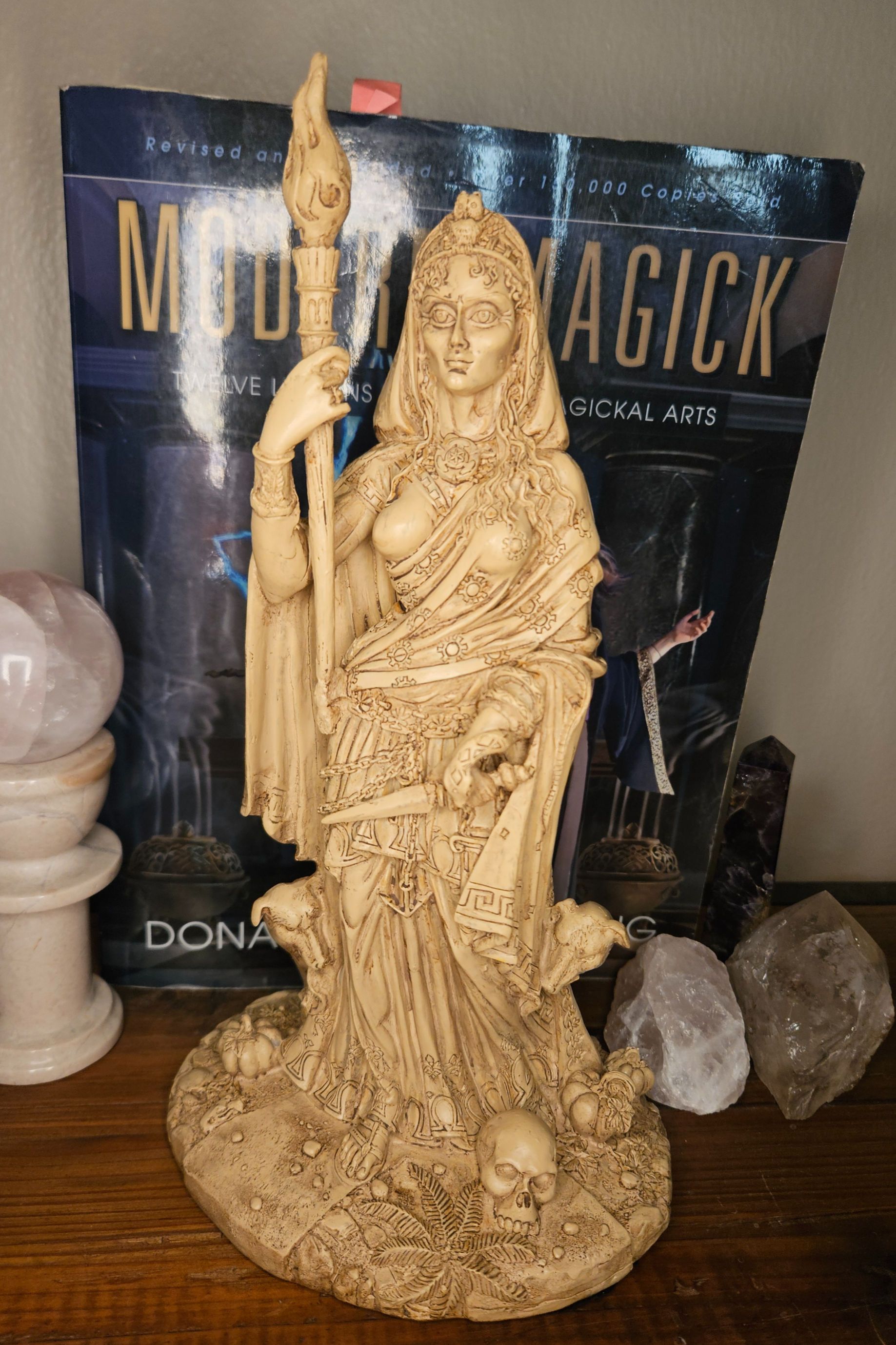 Goddess Hecate Altar Statue (Off-White Stone Finish)