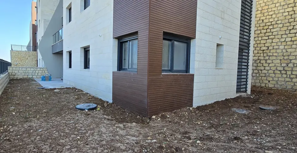 large building in Gush Etzion