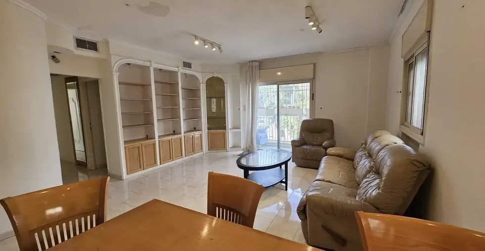 living room in apartment for rent in rehavia