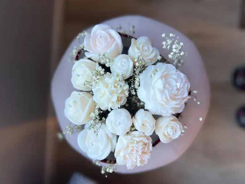 Thumbnail: Heart Shaped Velvet Box With Scented Candle