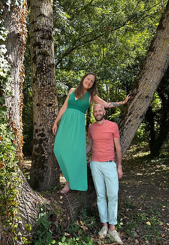 Vos hôtes Julie et Renaud vous accueillent à Naturo-Gîtes