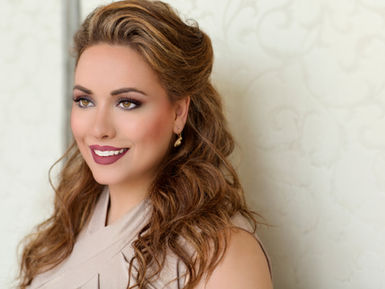 Diana Amati as Stefanina in 'Il Giovedi grasso'