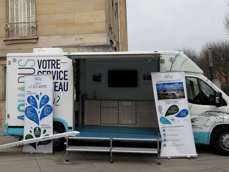 Un Aquabus itinérant pour informer et sensibiliser sur la thématique de l'eau