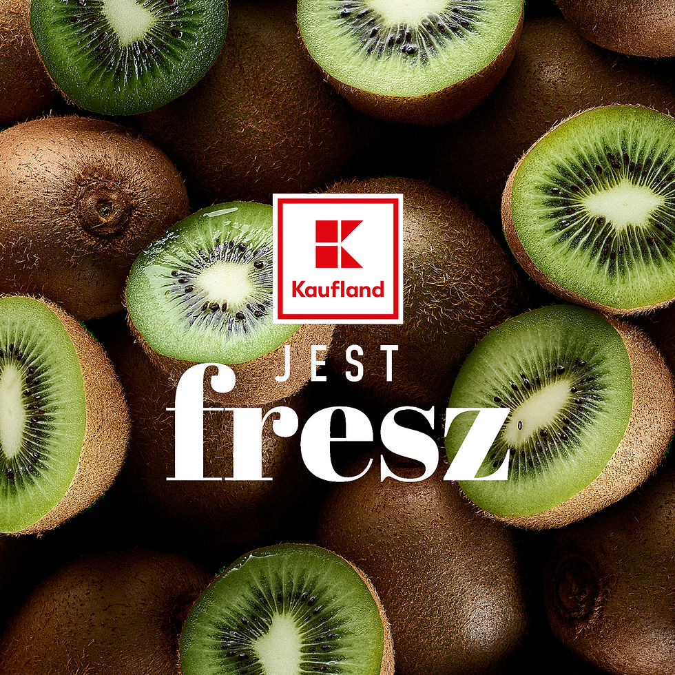 Halved kiwis filling the frame – Kaufland “Jest fresz”, food photography by Andreas Reimann