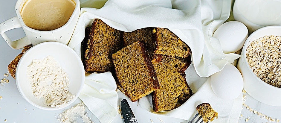 Healthy banana bread cake