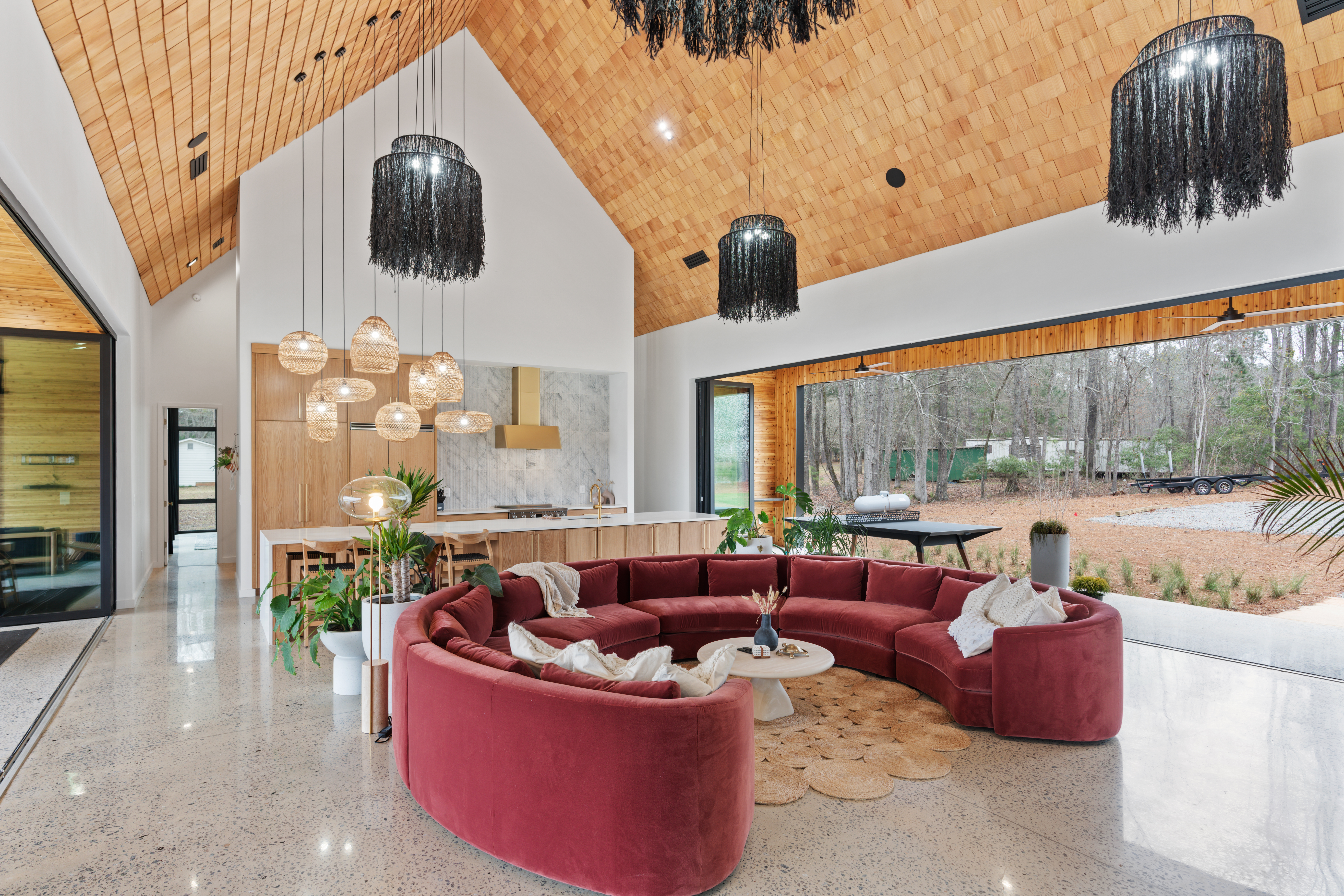 Retractable glass doors with lake view