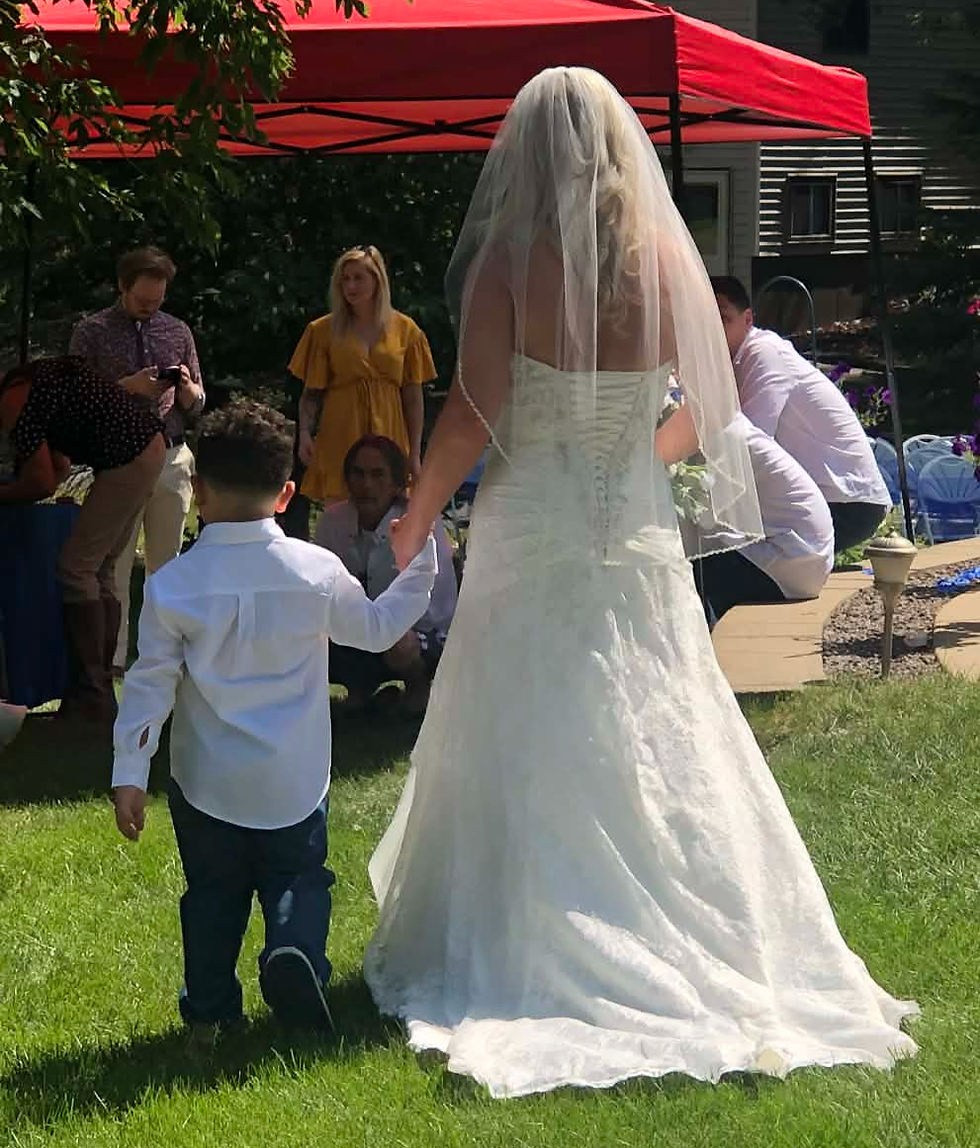 10 Backyard Wedding Ideas That Actually Work