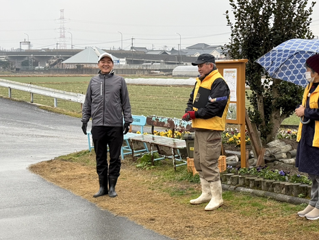 2025.1.12   河川内自生樹の片付け＆新年会