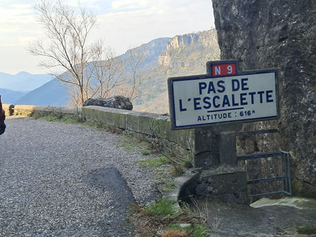 Modification de l'heure de départ : mardi 26 mai, on part à 7H15 !