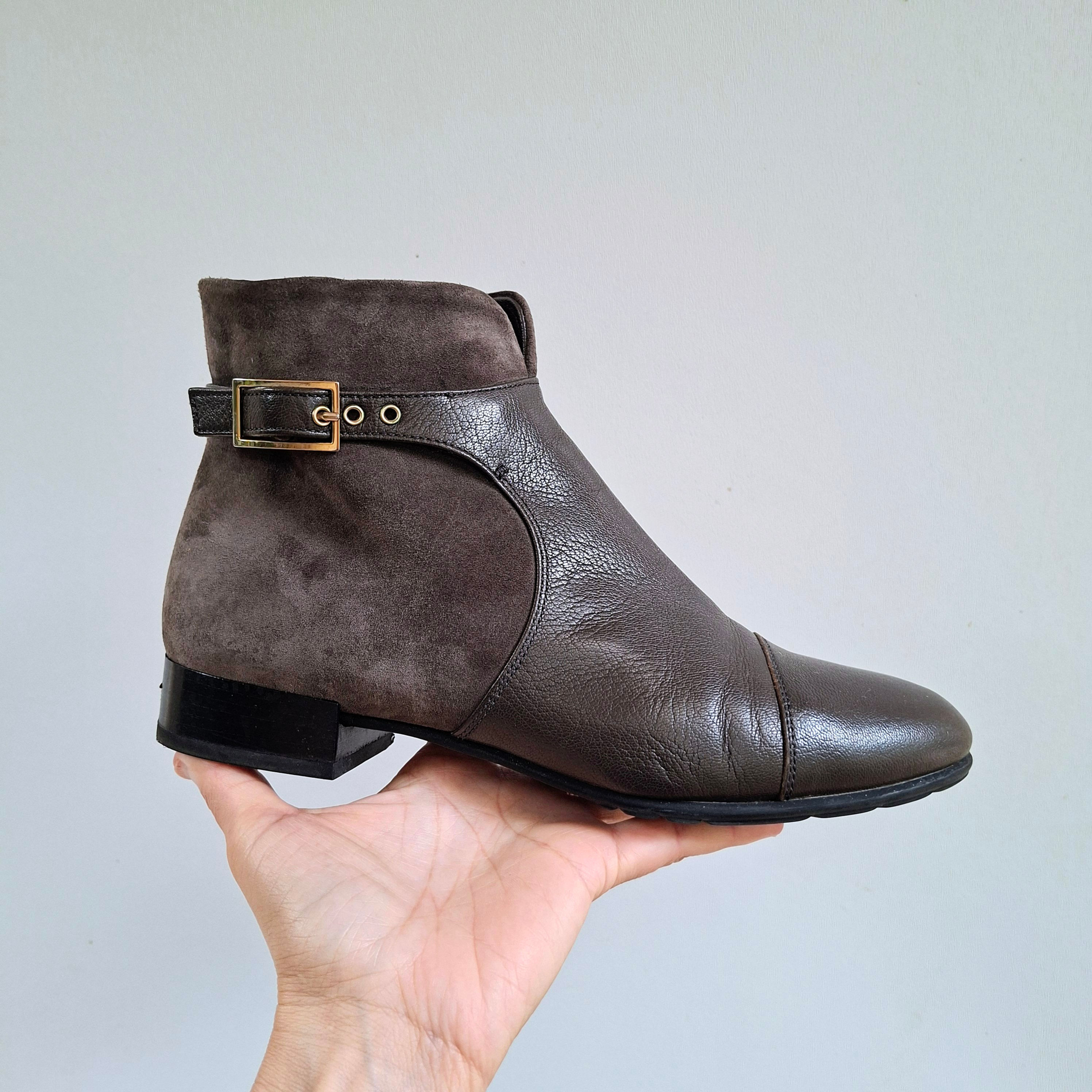 Pas de Rouge Taupe Leather Ankle Booties Size 37