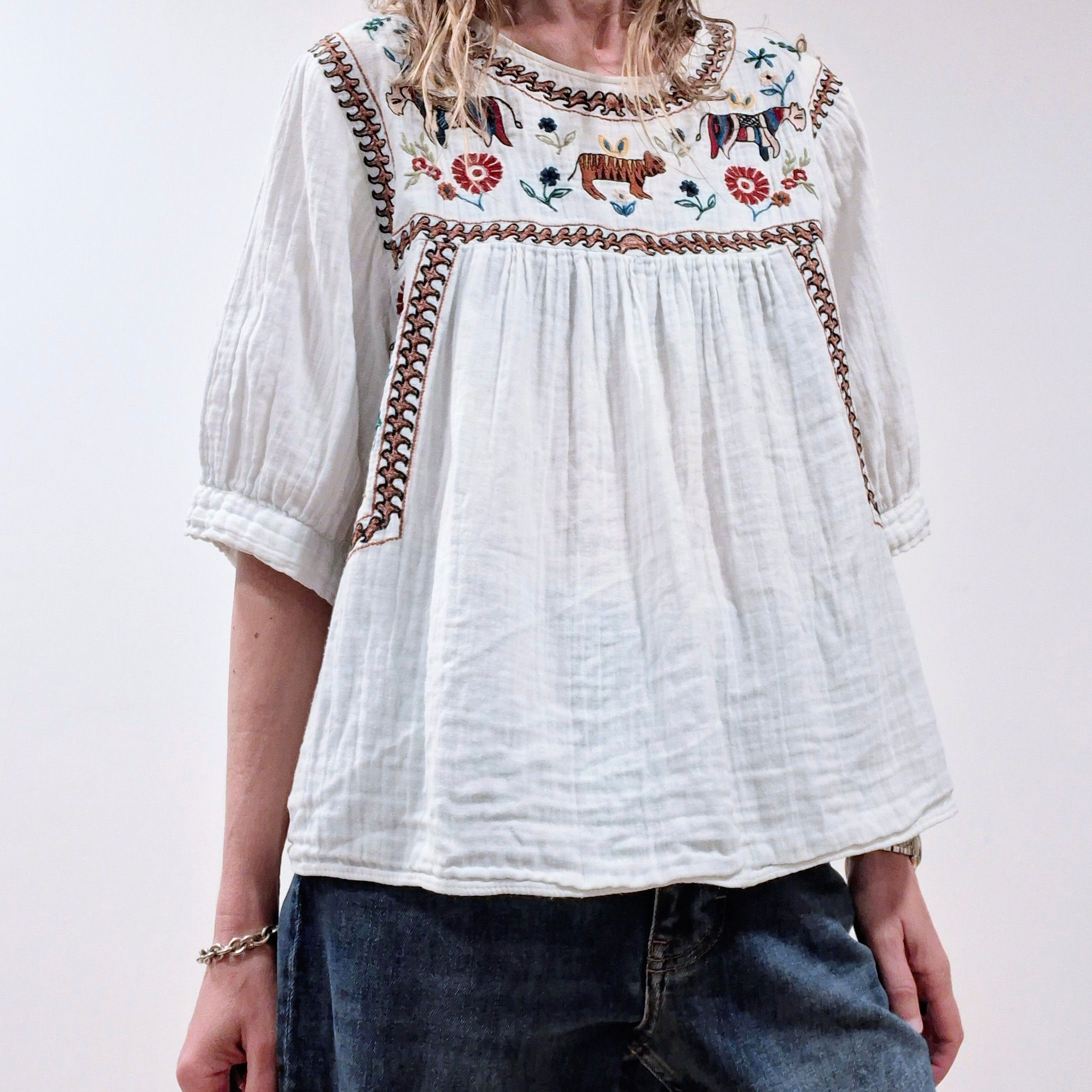Folk-Embroidered Gauze Blouse Size M