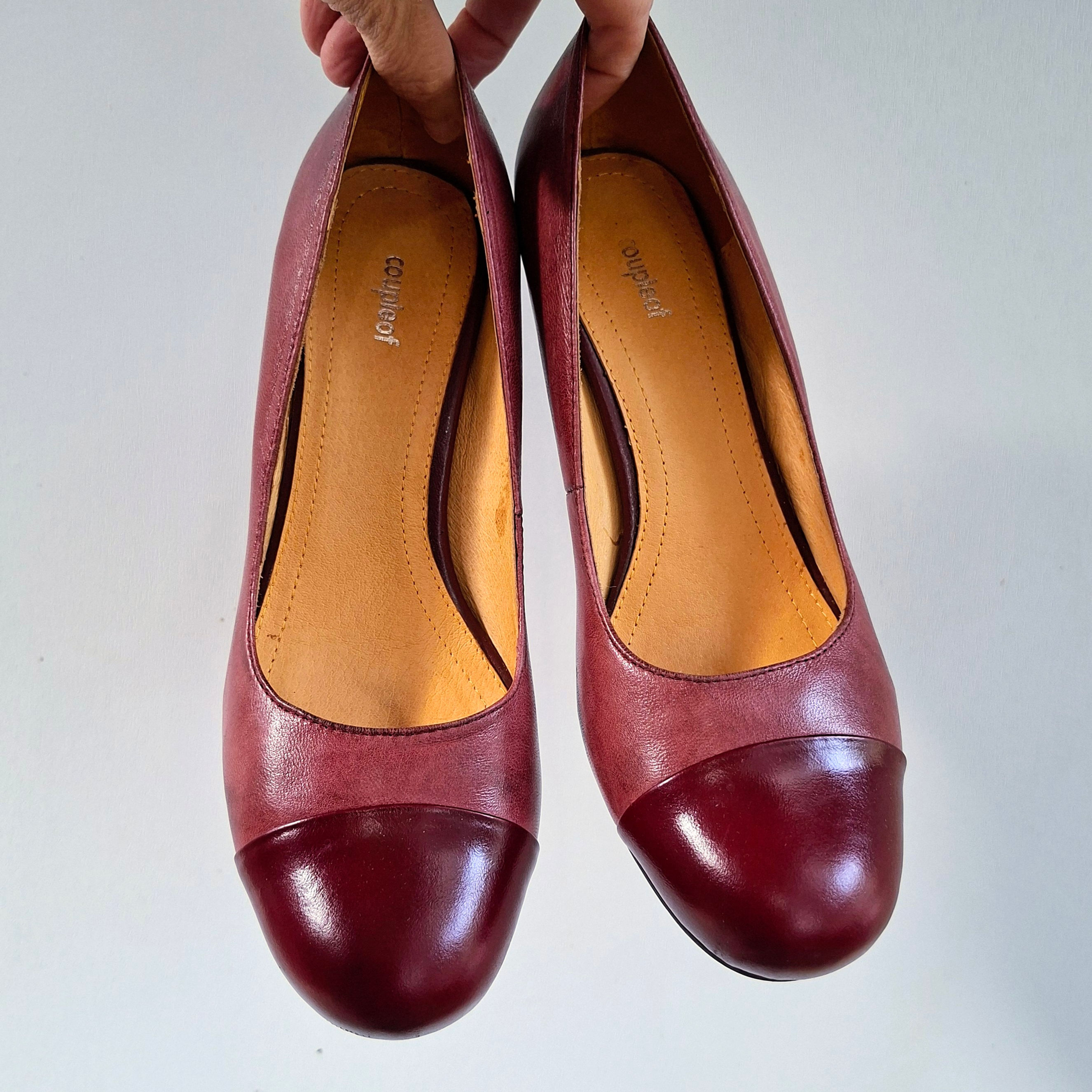 CoupleOf Burgundy Two-Tone Leather Pumps Size 37