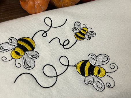 The Embroidered Cute Bee Sweatshirt Crewneck