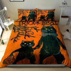 The "Black Cat Halloween Quilt Bedding Set Trick or Treat"