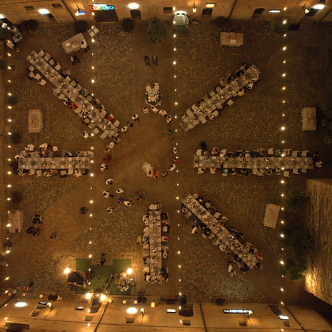 night-wedding-party-aerial-view.png