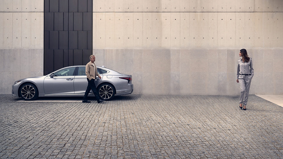 toyota-prado-lexus-ls-3.jpeg