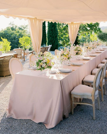 tuscany villa wedding table setup