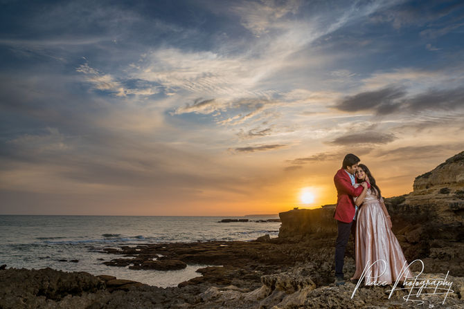 Dramatic Beach Portrait Session Algarve - Praia do Evaristo