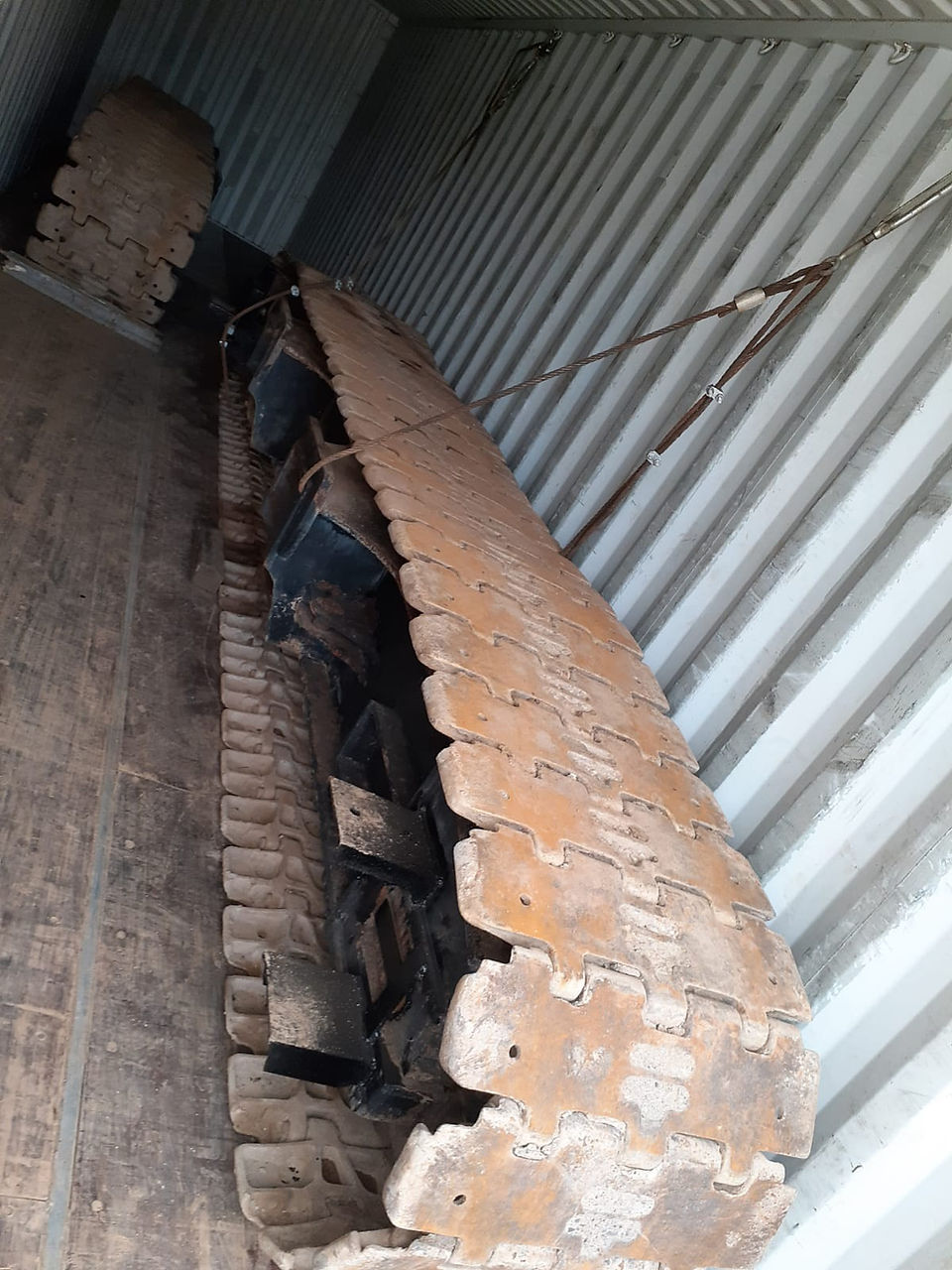 xe cẩu bánh xích