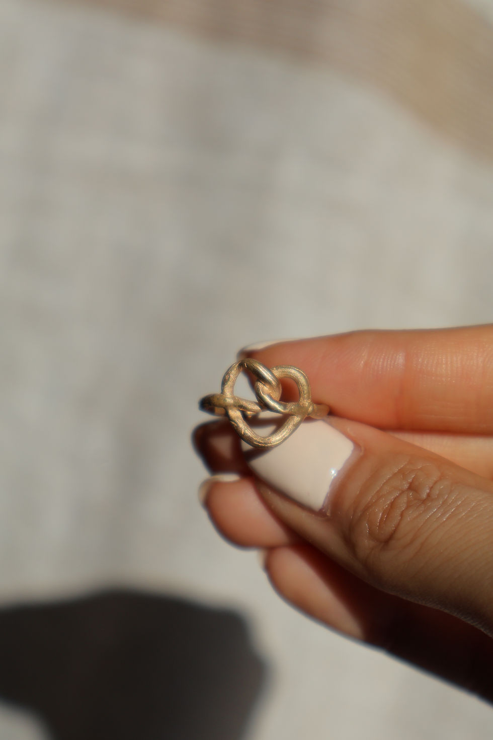 Thumbnail: Pretzel Ring