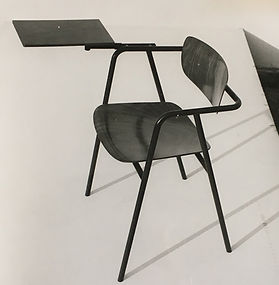 poltroncina in metallo Iuav