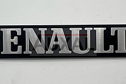 Sigle coffre Renault 9 R9 7700758839 boot emblem