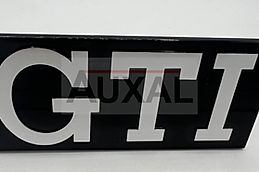 Sigle calandre golf 1 GTI EG DX 1600 1800 171853679 front grill emblem