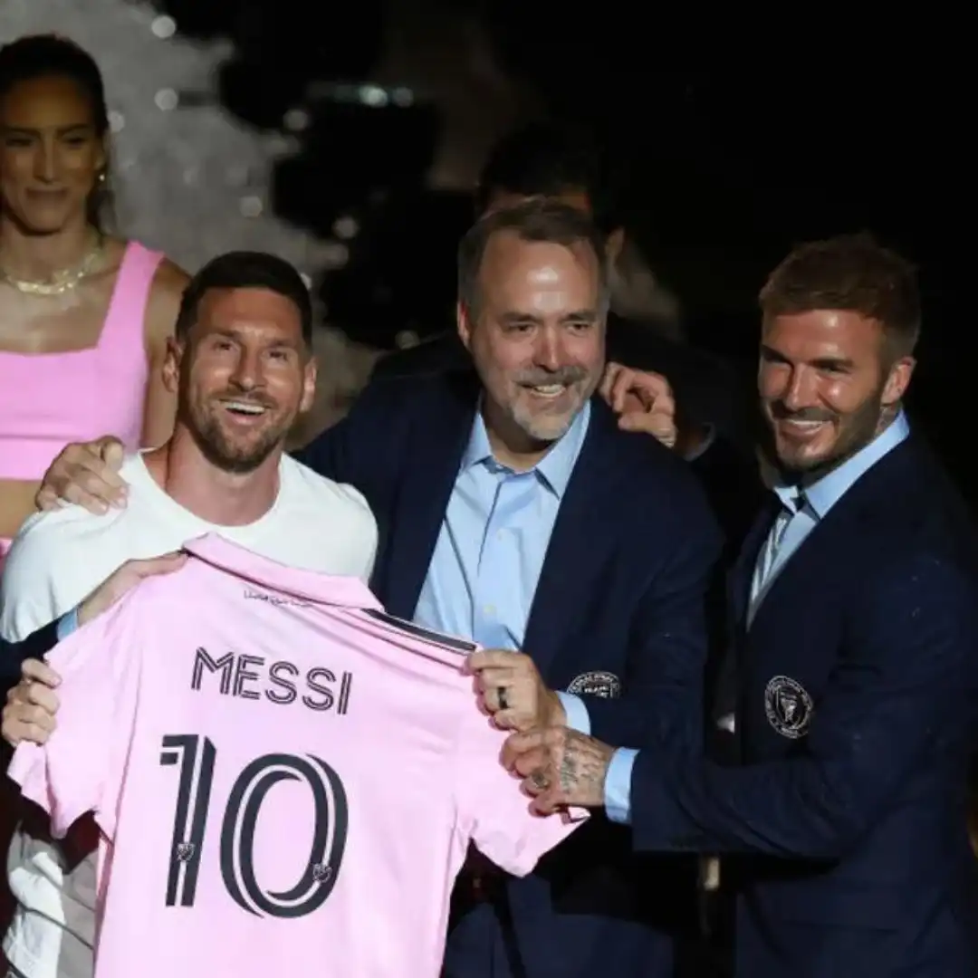 Beckham Shows Off Skills During Messi's First Practice