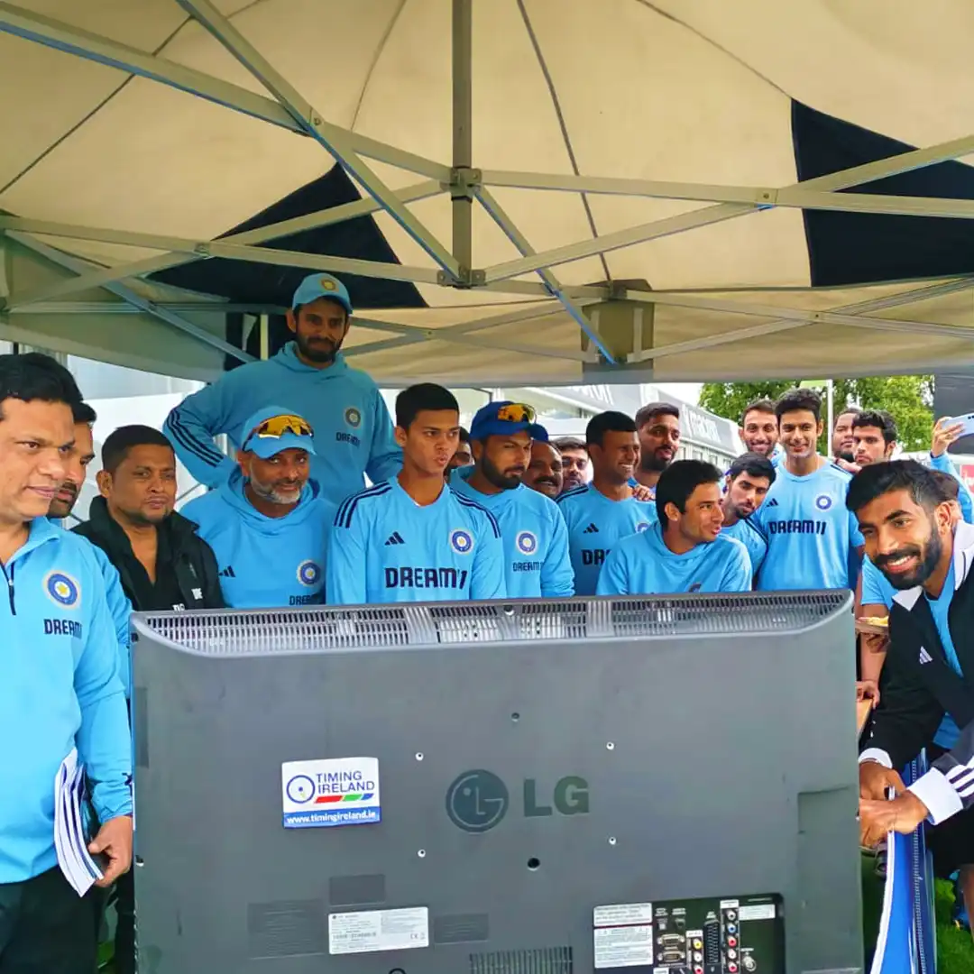 India Cricket Team Celebrates Chandrayaan-3 Landing