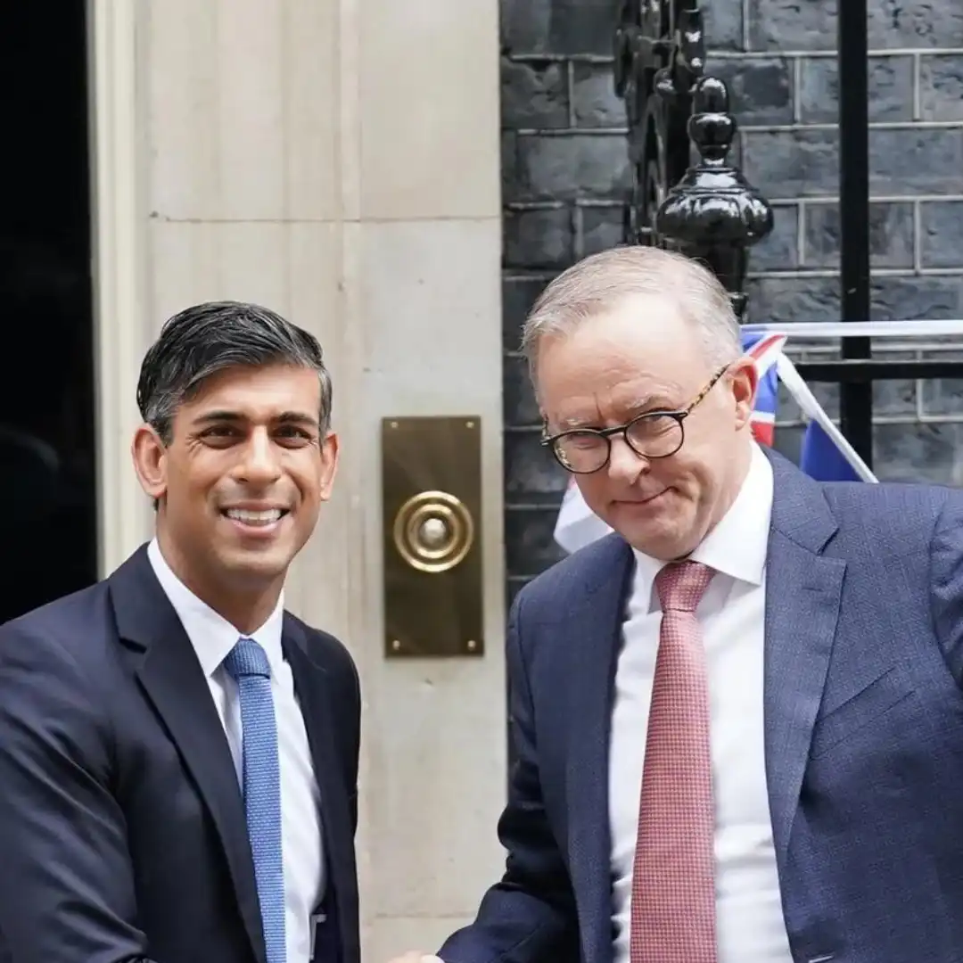 Australia and UK Prime Ministers’ Fun Banter Over Ashes