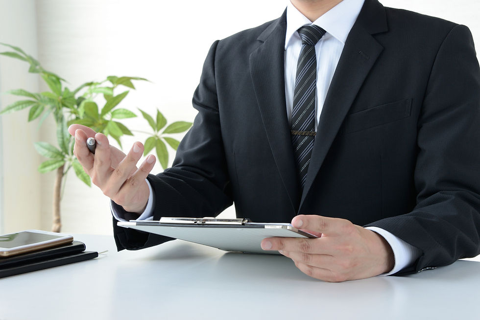 相談にのる男性