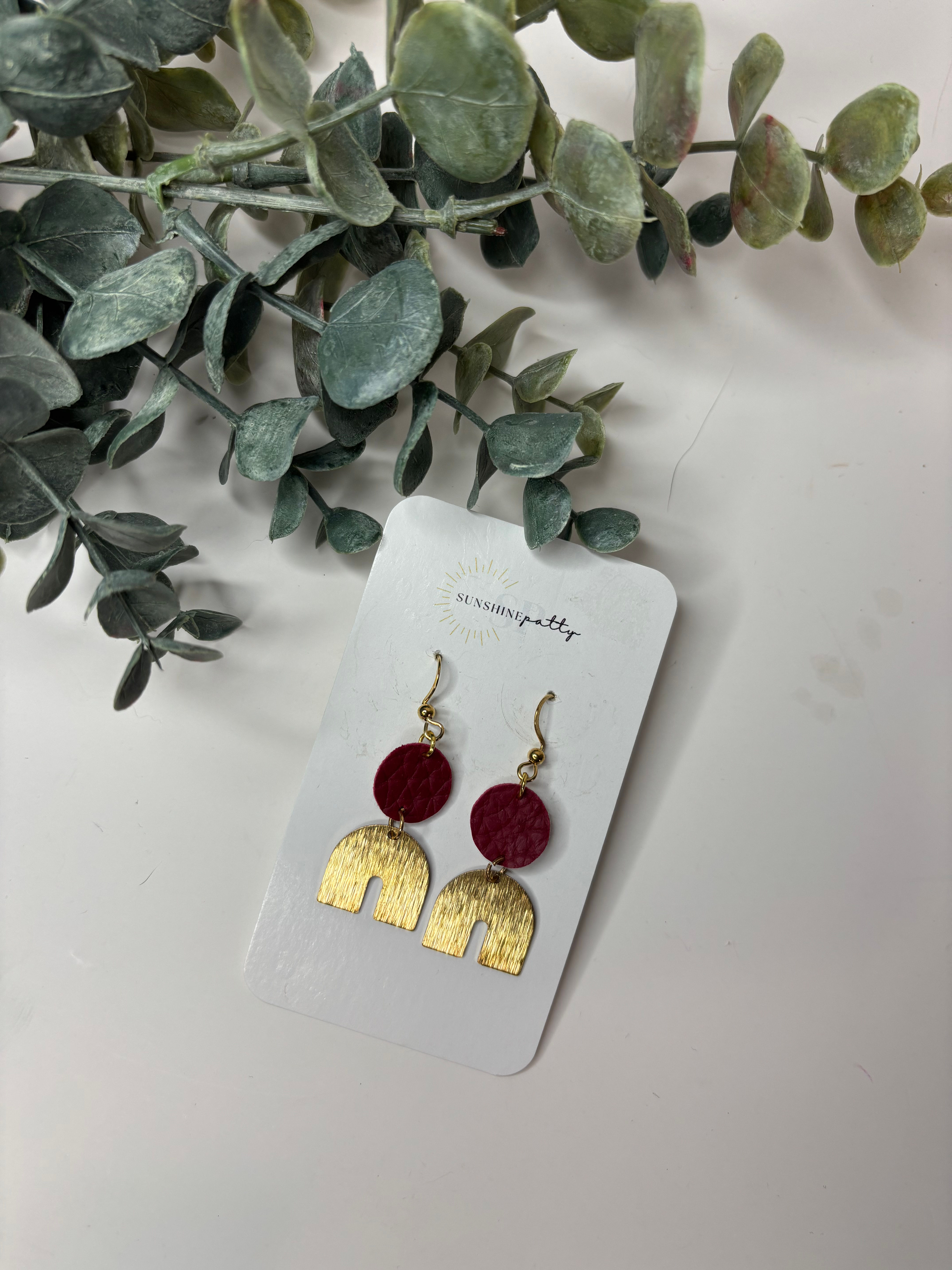 Circle with Arch Charm | Red