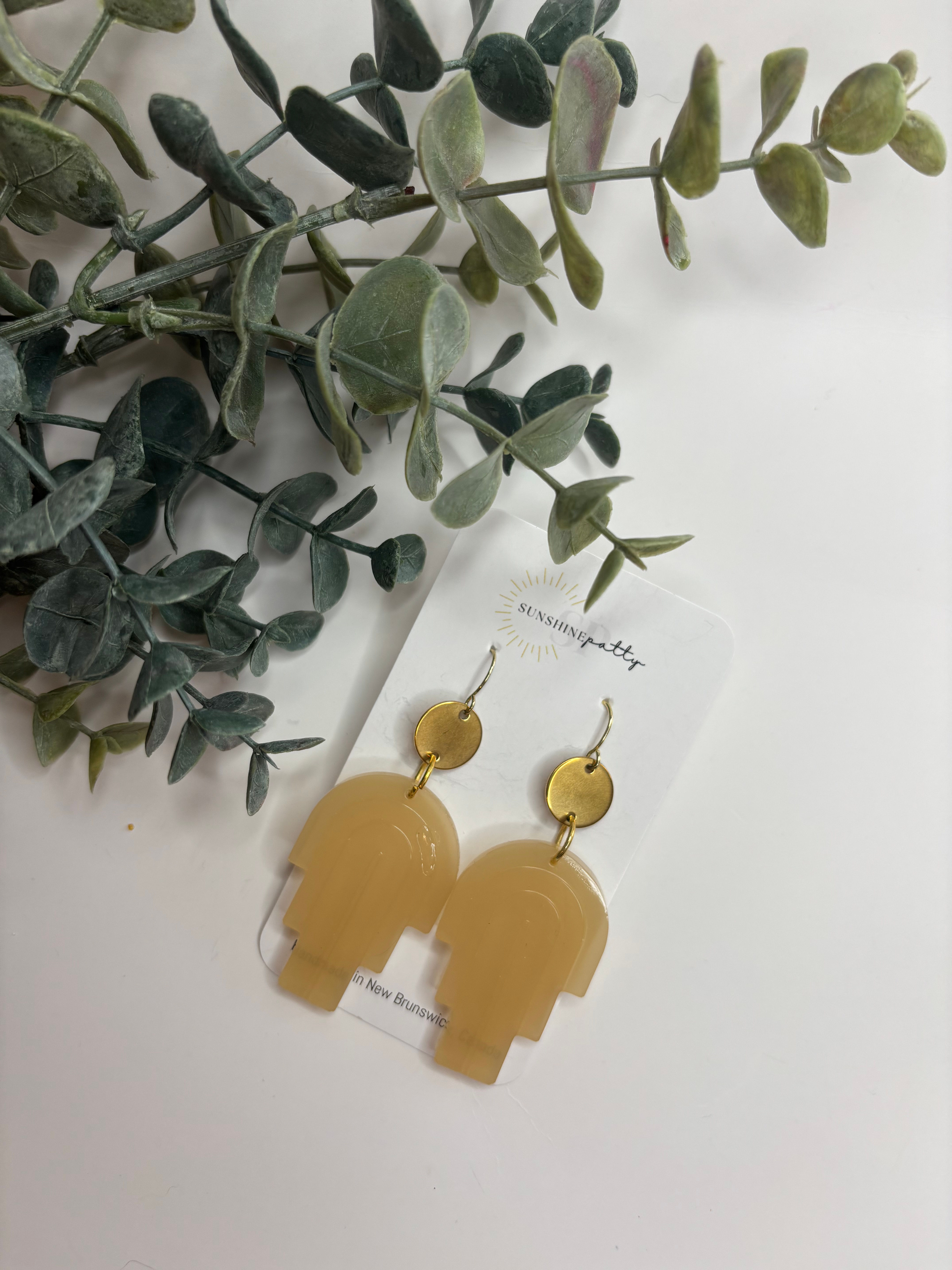 Textured Resin Arch | Tan