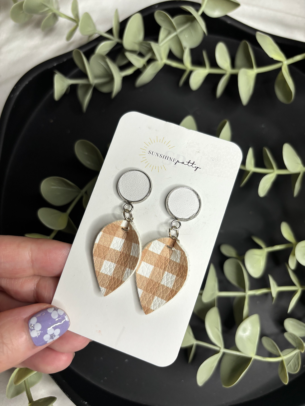 Elsie | Beige Plaid on a stud