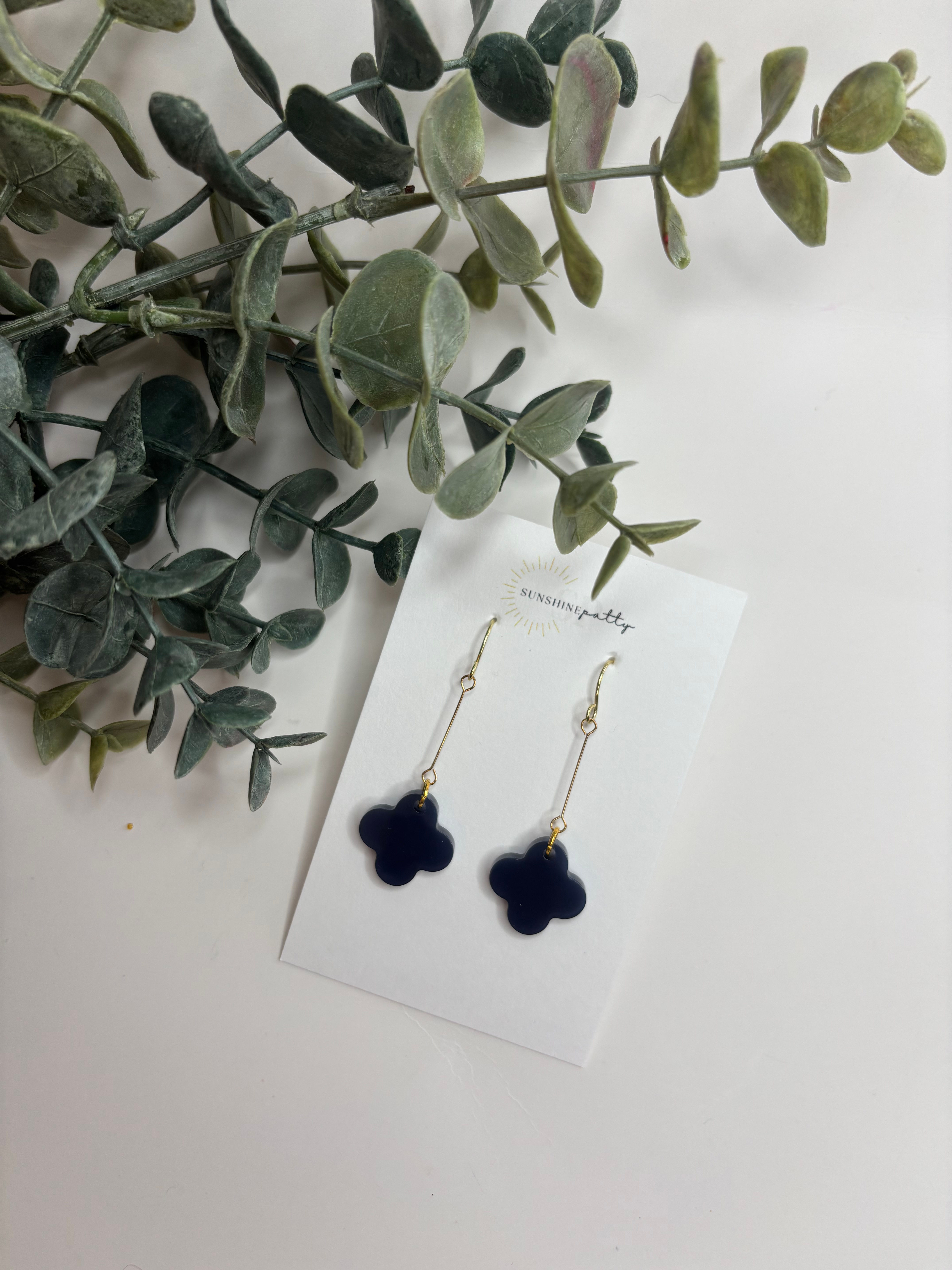 Black Resin Dangle