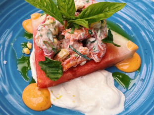 Newburyport Cafés, Breweries and Restaurants Oh My!