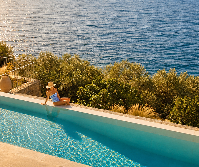 Luxury beachfront infinity pool