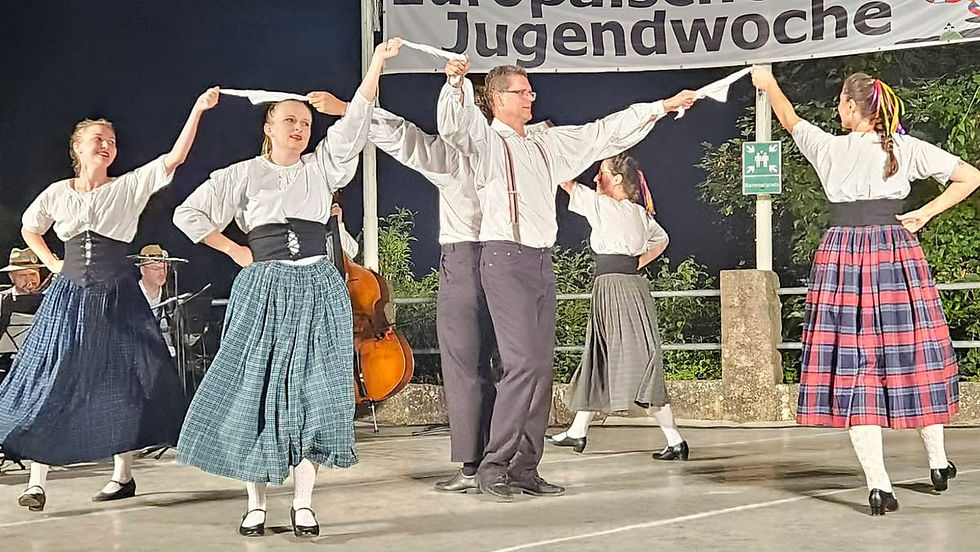 54741375618_ea22ce7e1e_o (1)