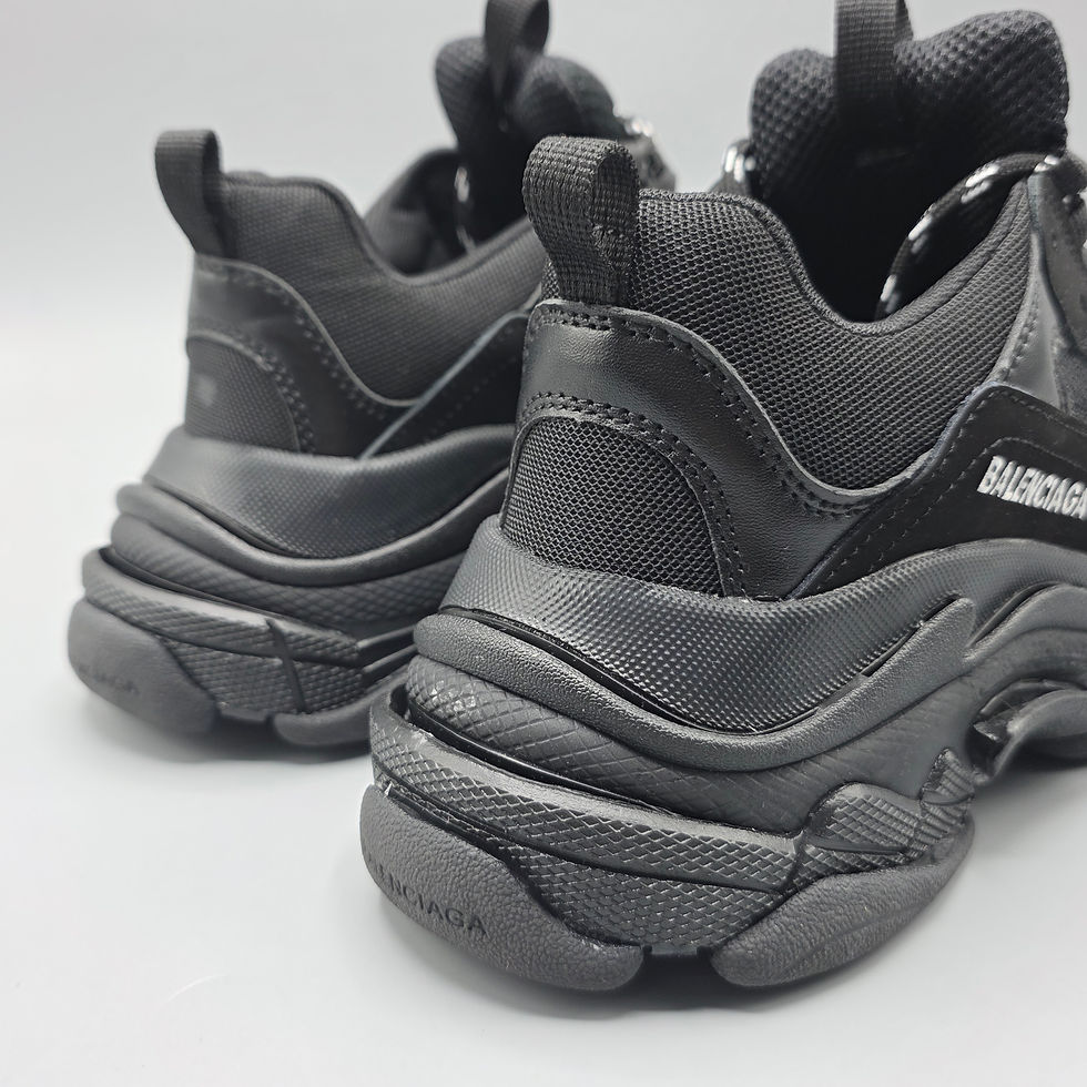 Miniatura: BALENCIAGA TRIPLE S