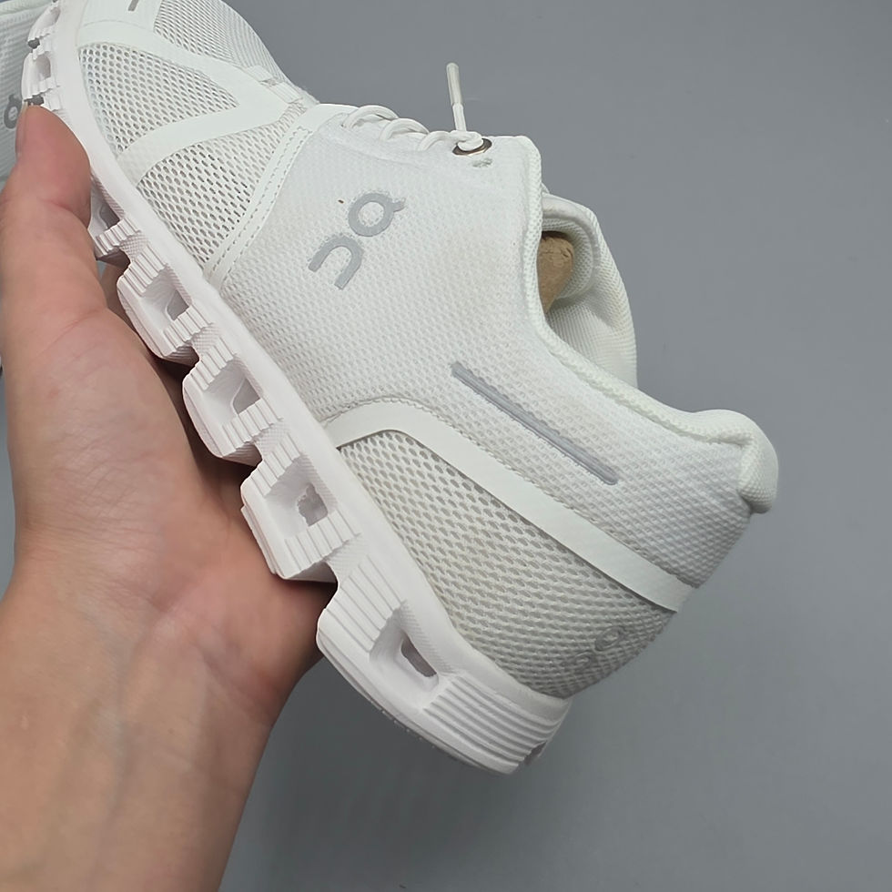 Miniatura: ON CLOUD 5 TRIPLE WHITE