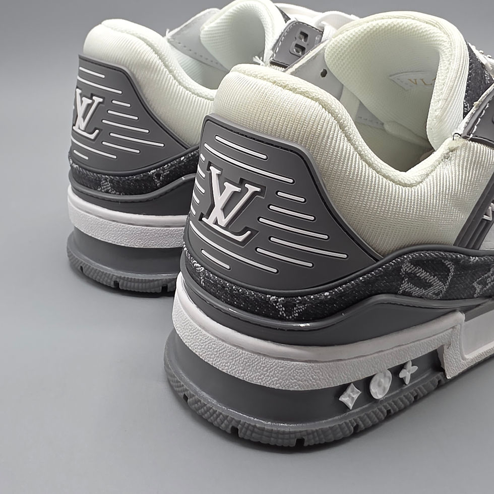Miniatura: LOUIS VUITTON TRAINER GRIS CLARO